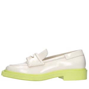 3JUIN Flat shoes Cream