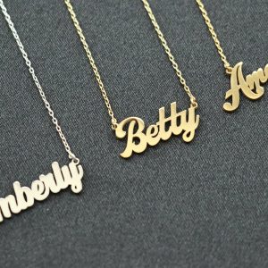Carrie Name Necklace, Customized Carrie Font Nameplate, Personalized Carrie Style Name Pendant, Carrie Style Necklace Cable Box Or Figaro