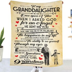 Granddaughters Gift - Love Heart Gift Blanket - Aperturee