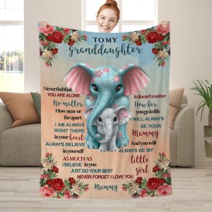Granddaughters Gift - Warm Gift Blanket - Aperturee