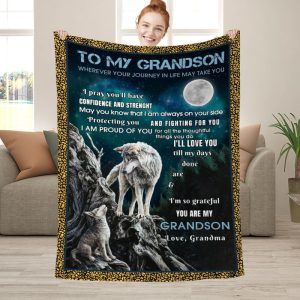 Grandsons Gift - Wolf Moon Gift Blanket - Aperturee
