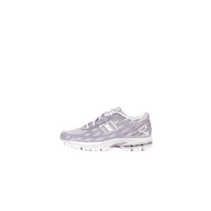 New Balance Sneakers Silver