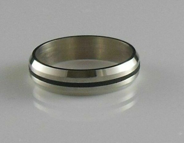 Stainless Steel W/Single Black Rubber Inlay Beveled Ring