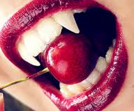 VAMPIRE LUST LIP POTION A SPELL ON THE LIPS IS BETTER THAN 1000 WORDS! HOT ITEM!