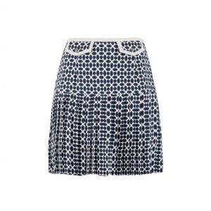 Woman Nenette GLORIA