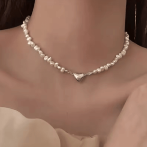 EternaHeart Korean Pearl Chain Magnetic Heart Pendant Necklace - Chic Choker Gift for Women & Girls