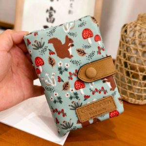 Everyday womens short wallet with Hasp Closure, large capacity wallet Coin & Card Organizer