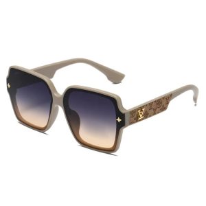 Fashion Square Frame Sunglasses - Luxury Oversized UV Protection Eyewear for Women