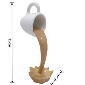 Spilling Magic Pouring Splash, Floating Spilling Coffee Cup, Kitchen Sculpture Decoration, Creative Desktop Home Decor