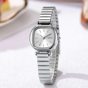 Square Bamboo Strap Watch - Fashionable Minimalist Small Plate Quartz Timepiece for Women