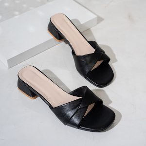 Summer New Fashion Open Toe, Versatile Candy Color Large Slippers, Solid Color Simple Leather Surface, Square Heel Shoes