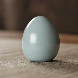 Artisanal Ru Kiln "Crackled" Egg Tea Pet