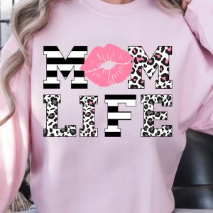 Mom Life Leopard Lips Shirt - Pink Kiss Graphic Mom Shirt, Stylish Mother Tee