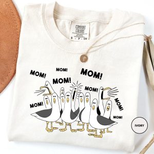 Mom Mom Mom Shirt Funny Duck Mom Graphic Tee Cute Mom Life Outfit Gift