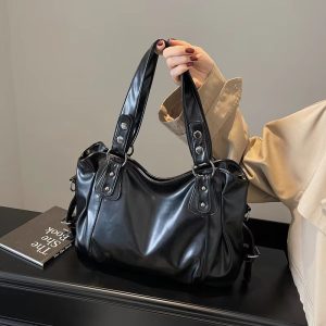 Vintage Chic Large Capacity PU Leather Shoulder Tote Bag