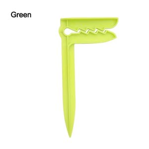 4-Piece Beach Towel & Camping Mat Clip Set