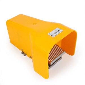 Foot Pedal Valve Position NPT Air Pneumatic Switch with Guard Durable & Reliable for Industrial Use