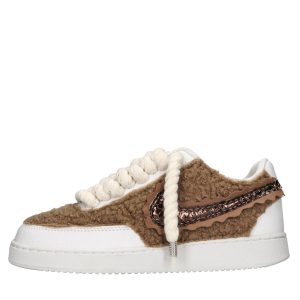 NIKE SEDDYS Sneakers Brown