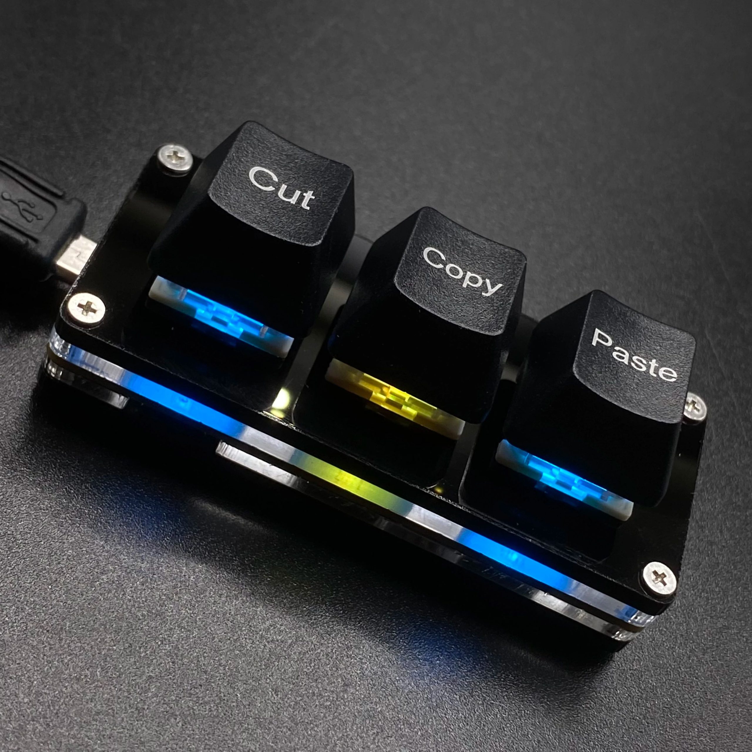 SmartTap 3-Key RGB Macro Keypad - Programmable Mini Mechanical Keyboard for Fast Copy Paste Shortcuts