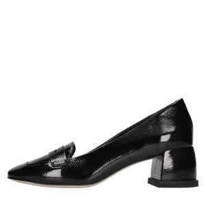 VICENZA Flat shoes Black